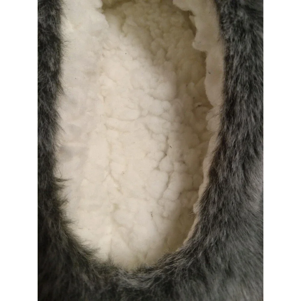 1 Pair Auden Faux Fur Slipper Socks Women Gripper Bottoms Gray Size SM 5/7 NEW